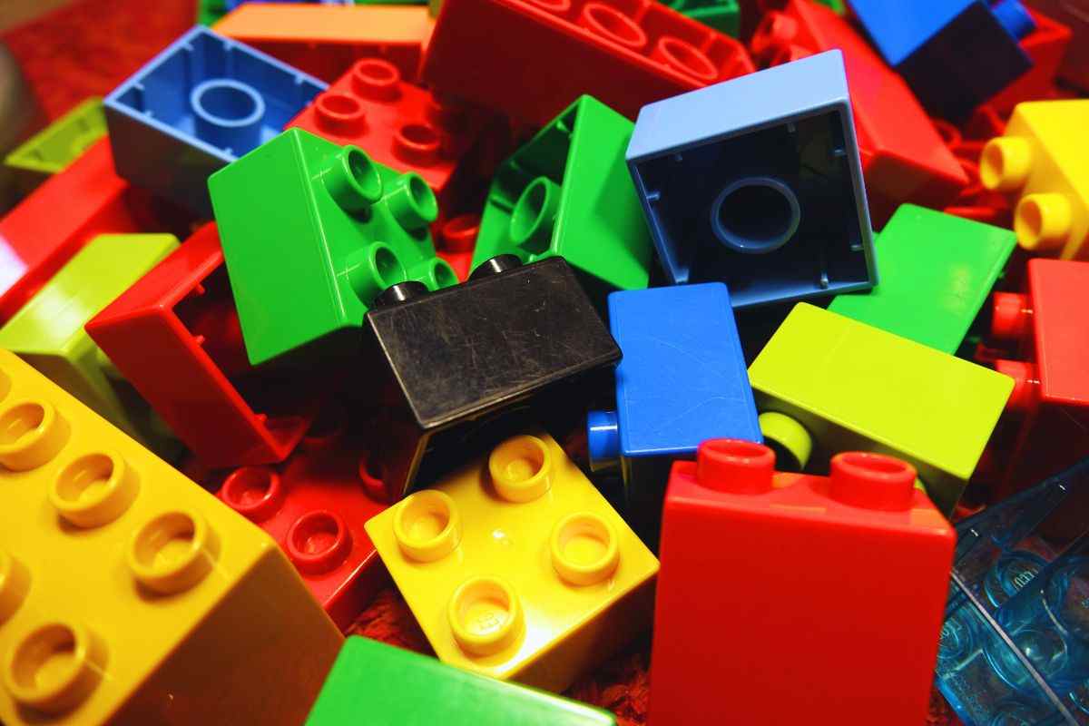 Amazon, festa per i 15 anni in Italia: sconti incredibili 2 Amazon e le offerte LEGO