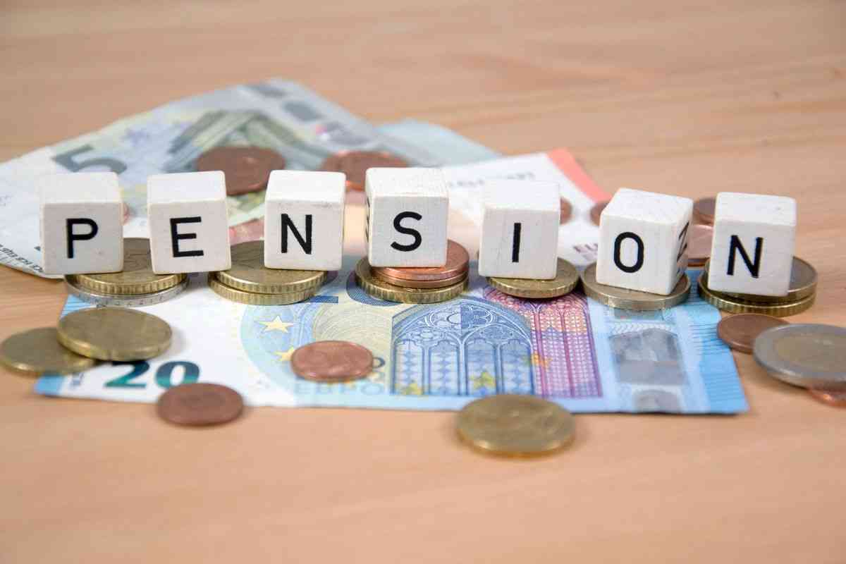 Pensioni: dal 1° gennaio 2026 scatterà l'aumento, ma non sarà uguale per tutti 2 pensioni, gli aumenti dal 1 gennaio 2026